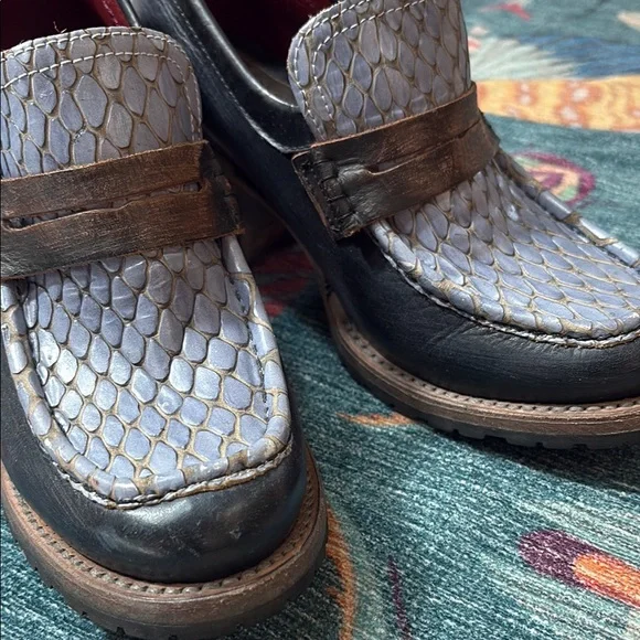 Gorgeous Freebird by Steven Bristol loafers in black navy 8 - Picture 4 of 8